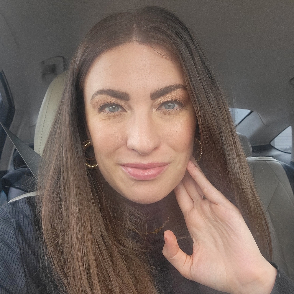 Meet your Posher, Rebecca